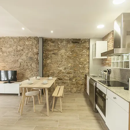 דירה Lets Holidays Loft In The Center Of Tossa טוסה דה מאר