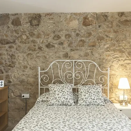 Lets Holidays Loft In The Center Of Tossa Апартаменты *
