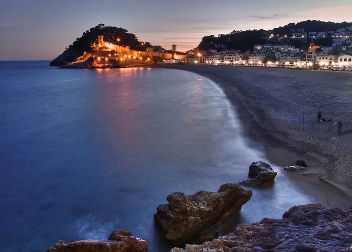Апартаменты Lets Holidays Loft In The Center Of Tossa *